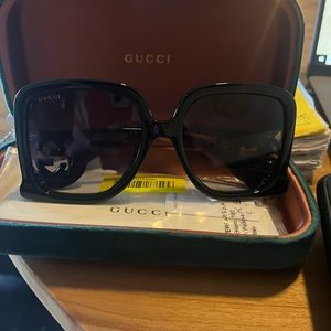 Gucci Oversized Square GG1326s